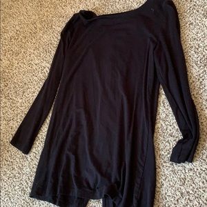 quarter-sleeve shirt